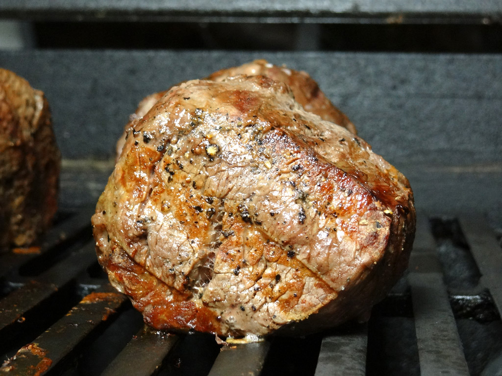 Jak okořenit maso na grilování?