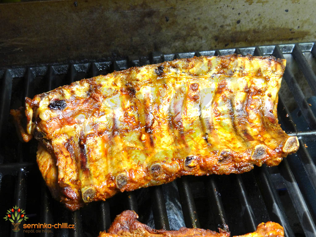 Marinovaná vepřová žebírka na grilu Weber